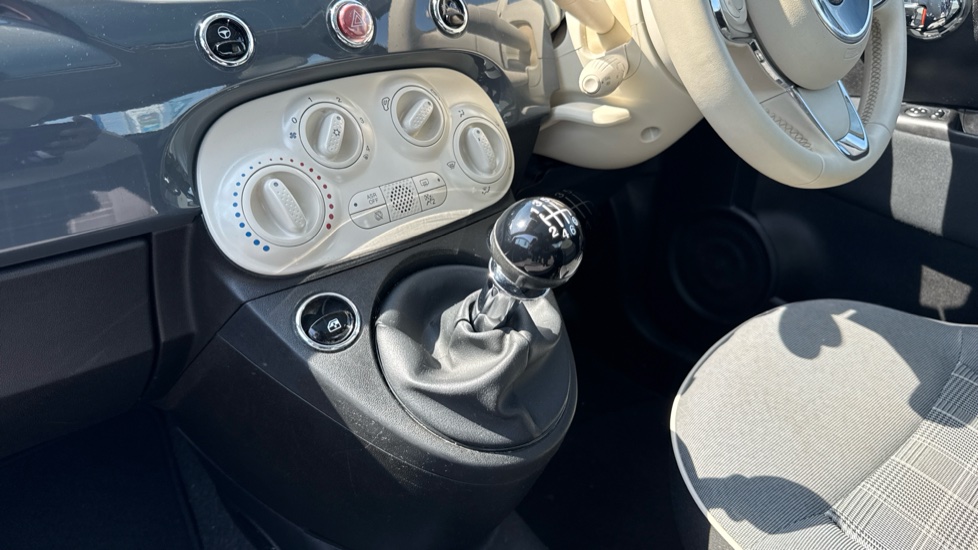 Fiat 500 1.0 Mild Hybrid Lounge 3dr Petrol Hatchback - Image 18