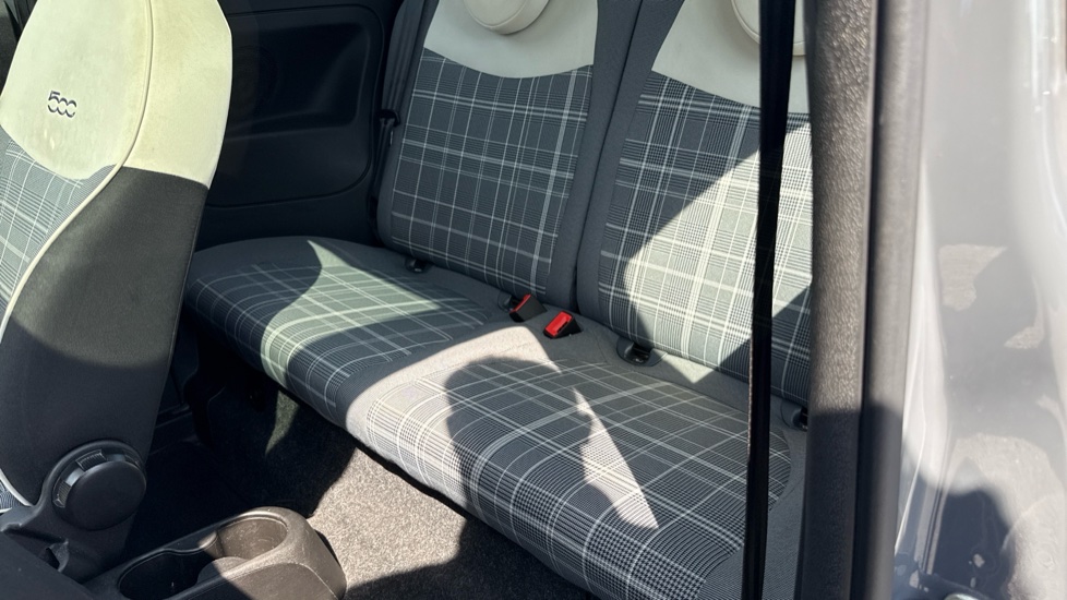 Fiat 500 1.0 Mild Hybrid Lounge 3dr Petrol Hatchback - Image 24