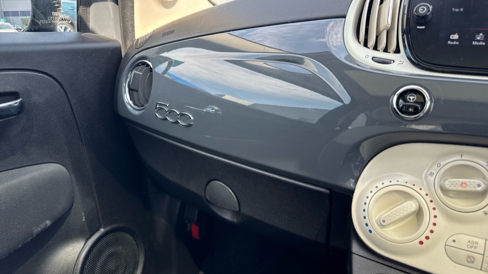 Fiat 500 1.0 Mild Hybrid Lounge 3dr Petrol Hatchback - Image 7