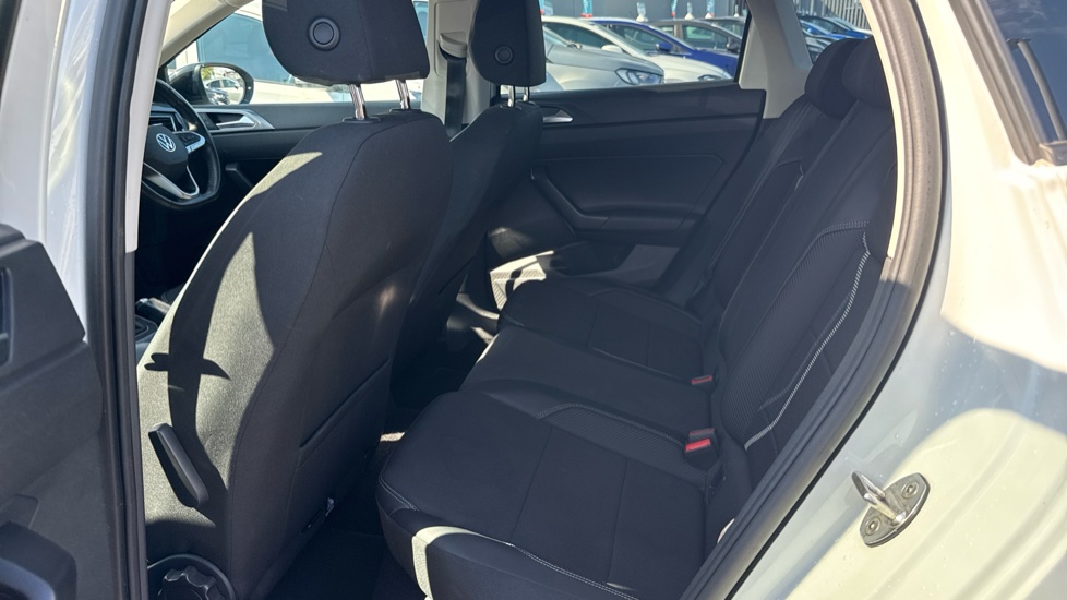 Volkswagen Taigo 1.5 TSI 150 Style 5dr DSG Petrol Hatchback - Image 21