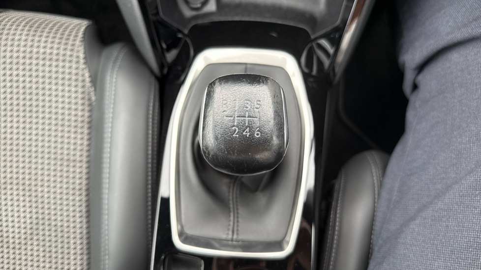 Peugeot 2008 1.2 PureTech 130 GT 5dr Petrol Estate - Image 19