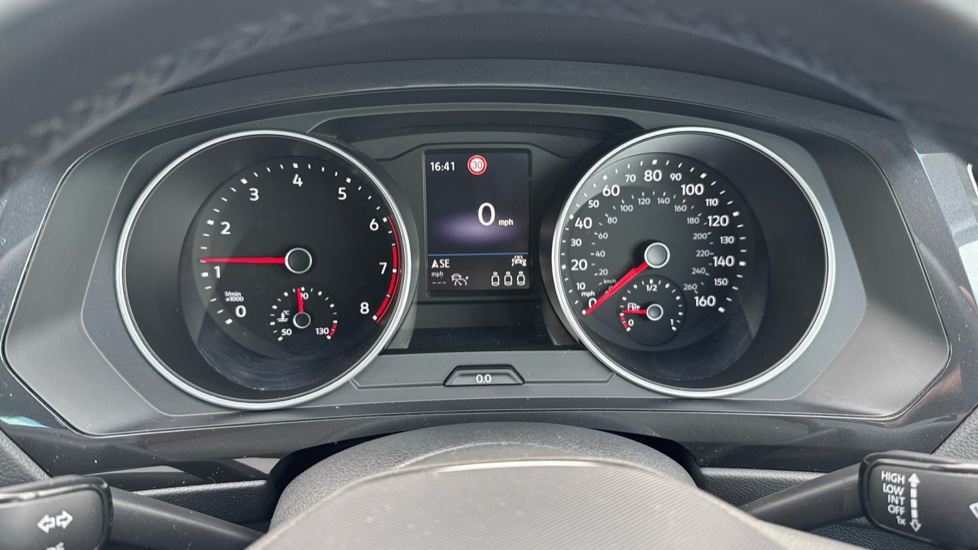 Volkswagen Tiguan 1.5 TSI 150 Life 5dr Petrol Estate - Image 18