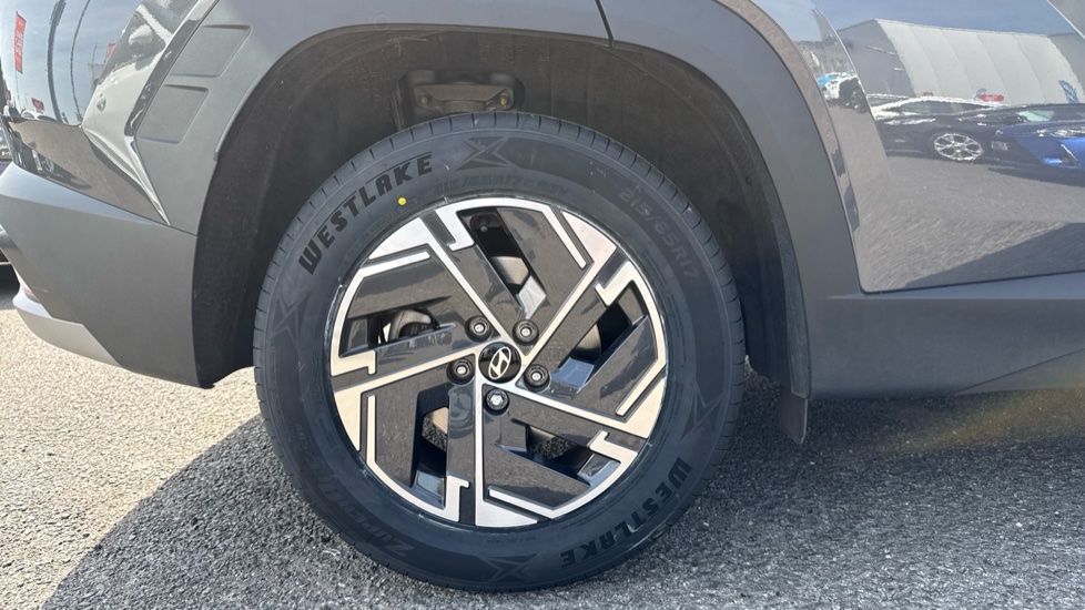 Hyundai TUCSON 1.6T Advance 5dr Petrol Estate - Image 7