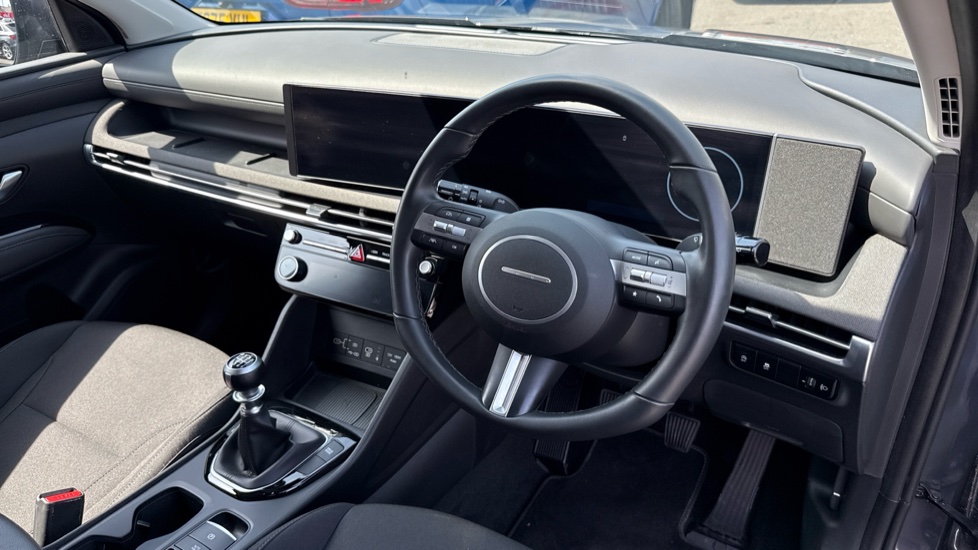 Hyundai TUCSON 1.6T Advance 5dr Petrol Estate - Image 11