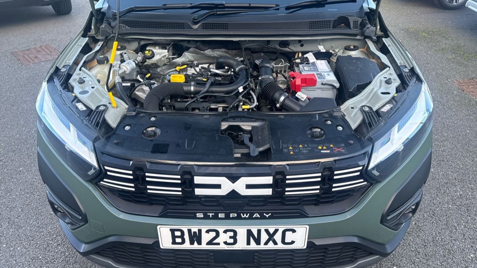 Dacia Sandero Stepway 1.0 TCe Expression 5dr Petrol Hatchback - Image 8