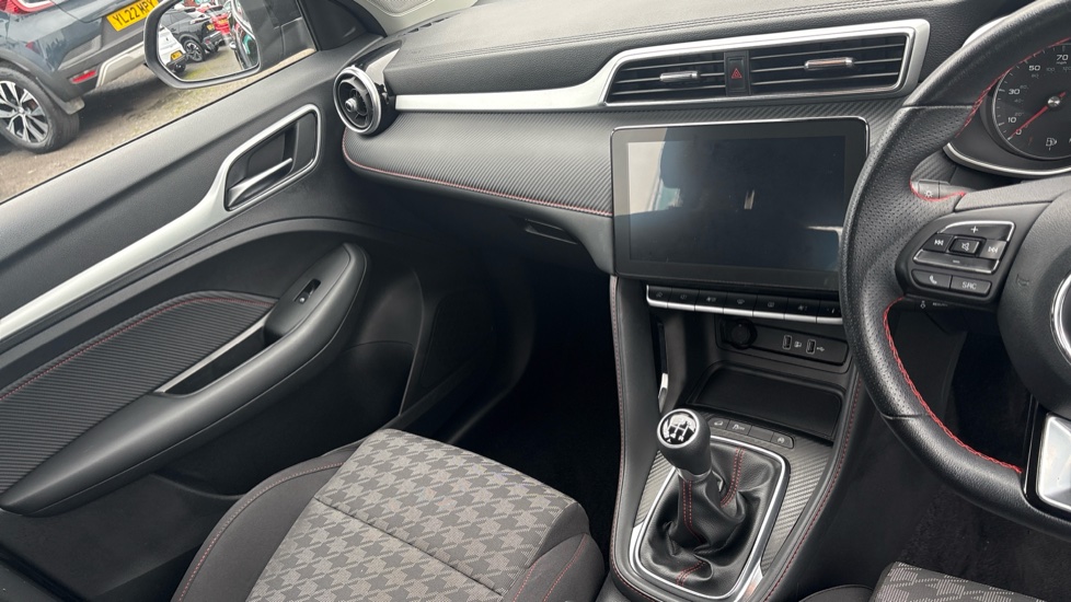 MG ZS 1.5 VTi-TECH Excite 5dr Petrol Hatchback - Image 19