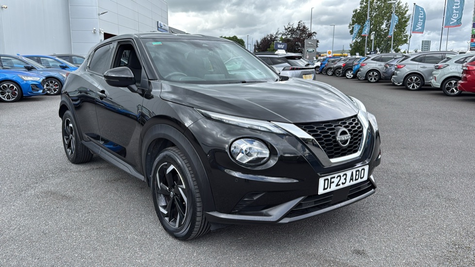 Nissan Juke 1.0 DiG-T 114 N-Connecta 5dr Petrol Hatchback - Image 41