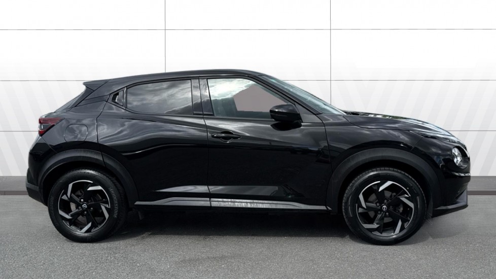 Nissan Juke 1.0 DiG-T 114 N-Connecta 5dr Petrol Hatchback - Image 3