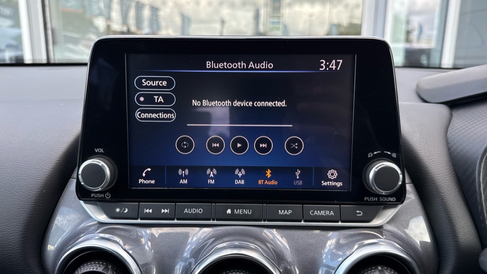 Nissan Juke 1.0 DiG-T 114 N-Connecta 5dr Petrol Hatchback - Image 9