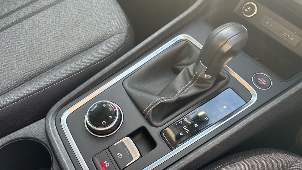 SEAT Ateca 1.5 TSI EVO SE Technology 5dr DSG Petrol Estate - Image 33