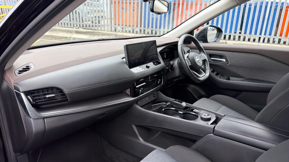 Nissan X-Trail 1.5 E-Power E-4orce 213 N-Connecta 5dr Auto Hybrid Station Wagon - Image 6