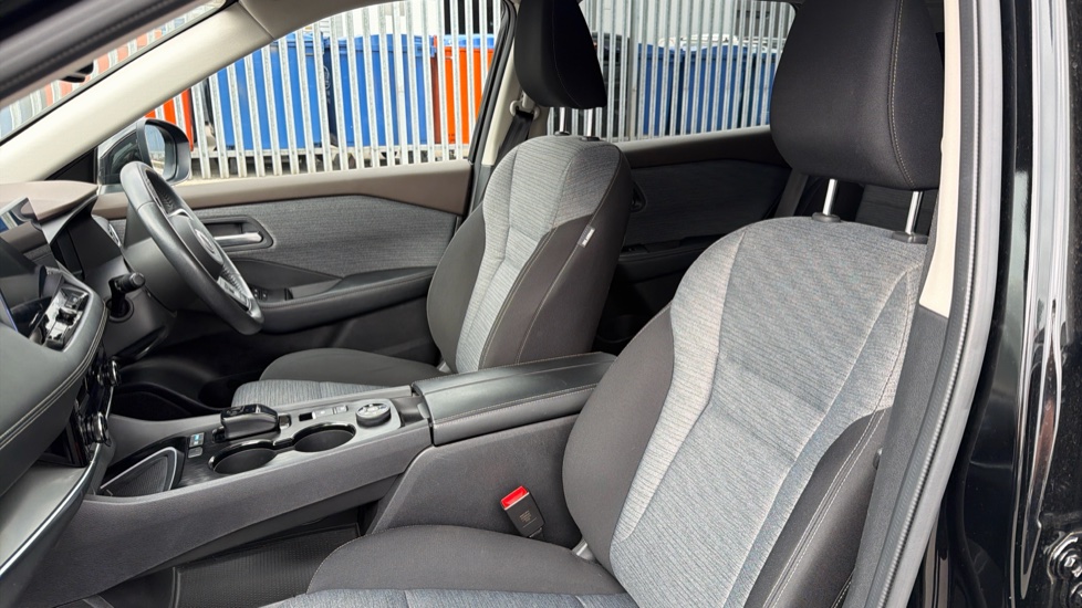 Nissan X-Trail 1.5 E-Power E-4orce 213 N-Connecta 5dr Auto Hybrid Station Wagon - Image 7