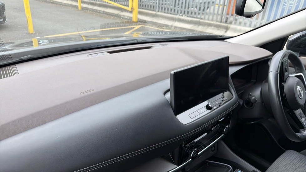 Nissan X-Trail 1.5 E-Power E-4orce 213 N-Connecta 5dr Auto Hybrid Station Wagon - Image 37