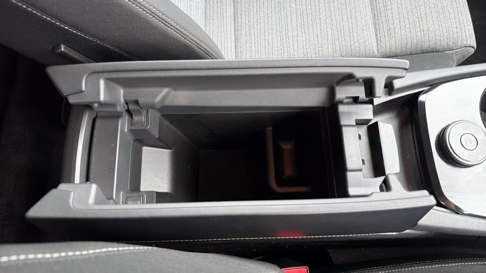 Nissan X-Trail 1.5 E-Power E-4orce 213 N-Connecta 5dr Auto Hybrid Station Wagon - Image 40