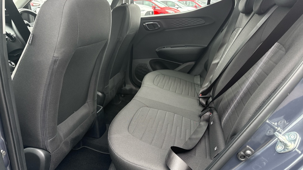 Hyundai i10 1.0 [63] Advance 5dr Auto [Nav] Petrol Hatchback - Image 22