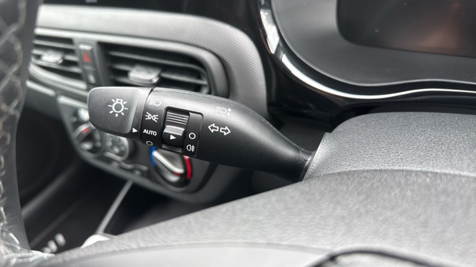 Hyundai i10 1.0 [63] Advance 5dr Auto [Nav] Petrol Hatchback - Image 18