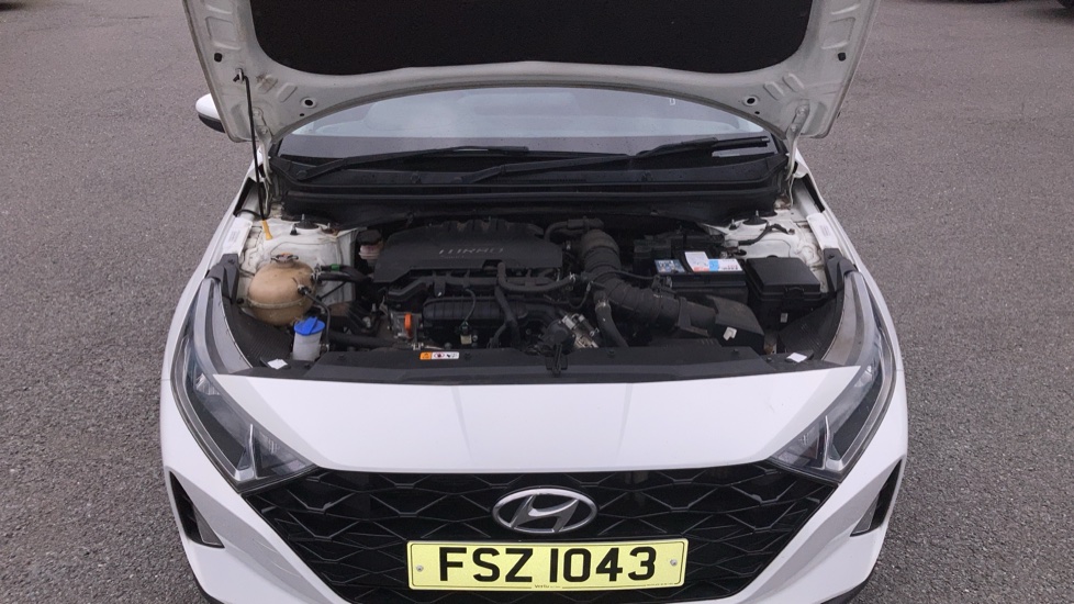Hyundai i20 1.0T GDi 48V MHD SE Connect 5dr DCT Petrol Hatchback - Image 10