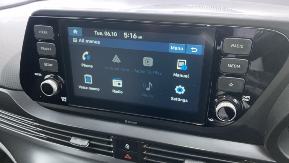 Hyundai i20 1.0T GDi 48V MHD SE Connect 5dr DCT Petrol Hatchback - Image 24