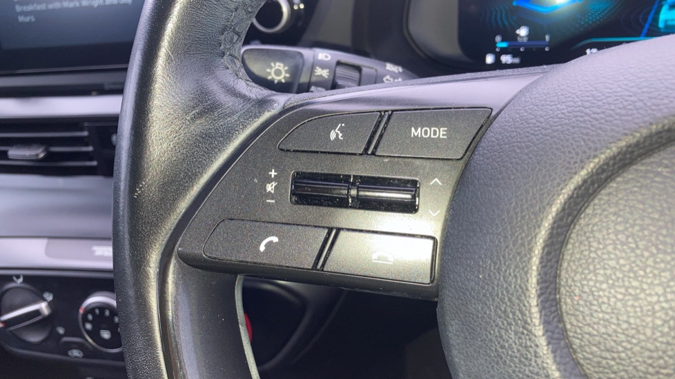 Hyundai i20 1.0T GDi 48V MHD SE Connect 5dr DCT Petrol Hatchback - Image 28