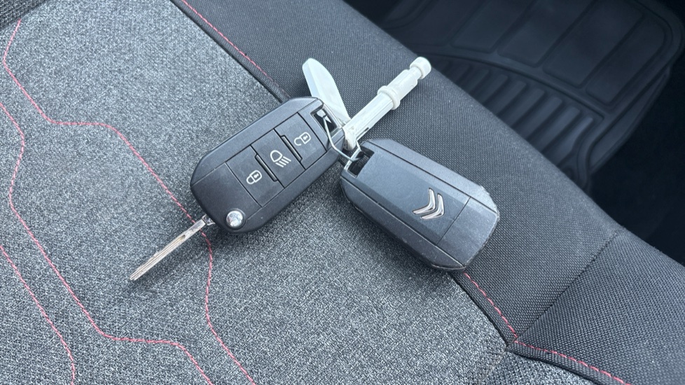 Citroen C3 1.2 PureTech 82 Feel Nav Edition 5dr Petrol Hatchback - Image 29