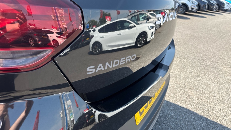 Dacia Sandero Stepway 1.0 TCe Expression 5dr CVT Petrol Hatchback - Image 28