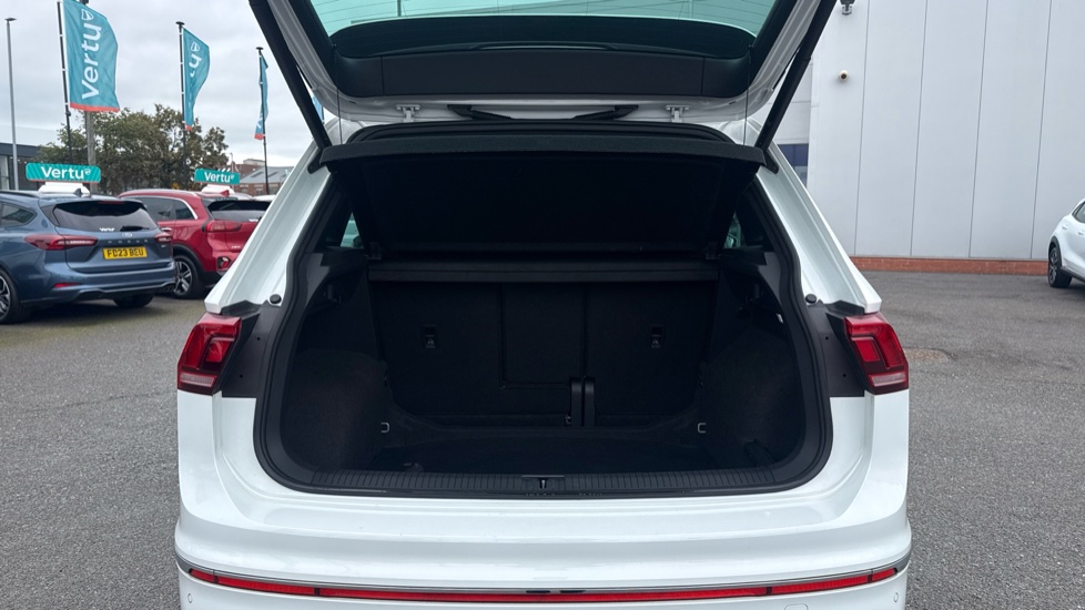 Volkswagen Tiguan 1.5 TSI 150 R-Line 5dr DSG Petrol Estate - Image 10