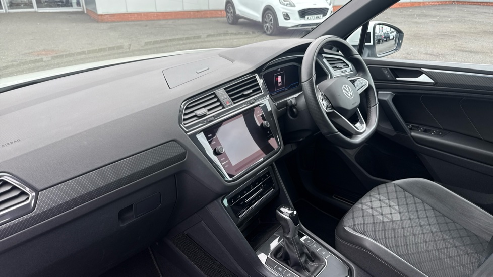 Volkswagen Tiguan 1.5 TSI 150 R-Line 5dr DSG Petrol Estate - Image 14