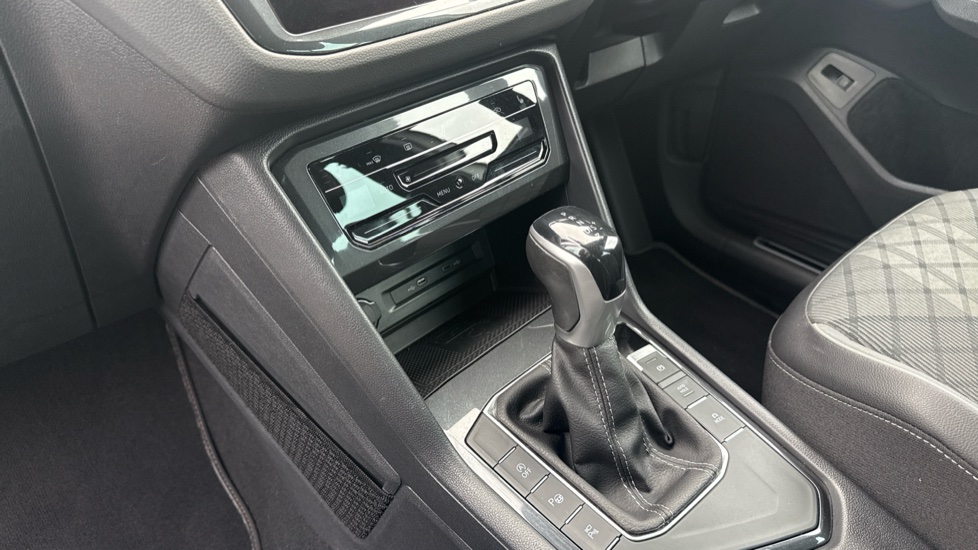 Volkswagen Tiguan 1.5 TSI 150 R-Line 5dr DSG Petrol Estate - Image 18