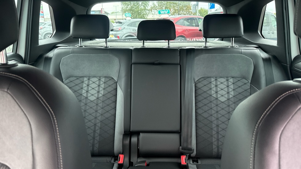 Volkswagen Tiguan 1.5 TSI 150 R-Line 5dr DSG Petrol Estate - Image 20