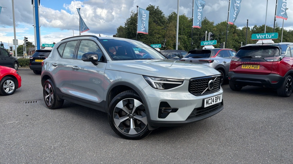 Volvo XC40 2.0 B3P Plus Dark 5dr Auto Petrol Estate - Image 22