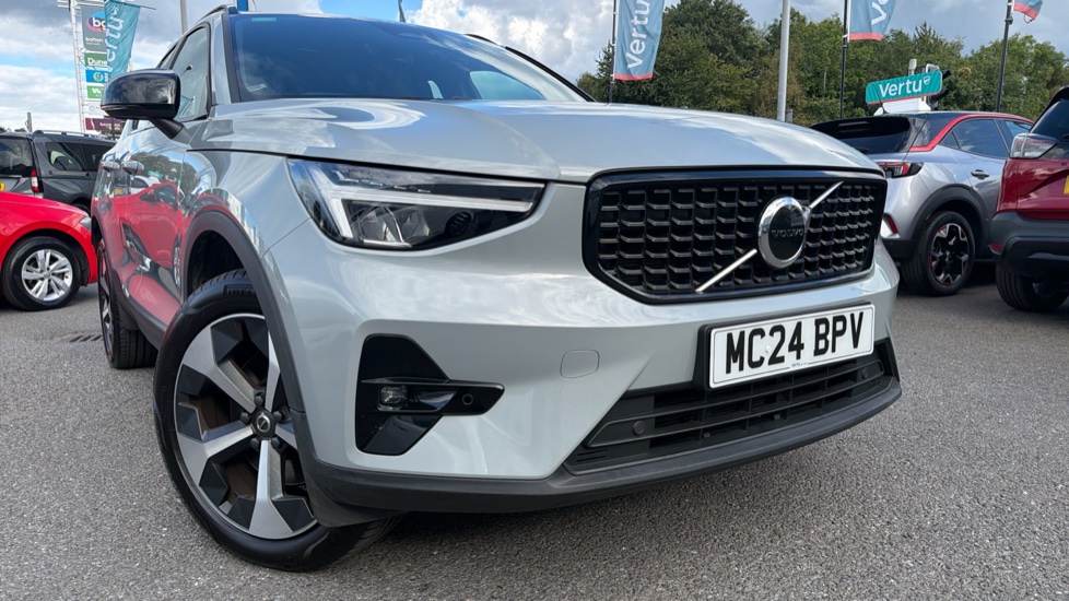 Volvo XC40 2.0 B3P Plus Dark 5dr Auto Petrol Estate - Image 23
