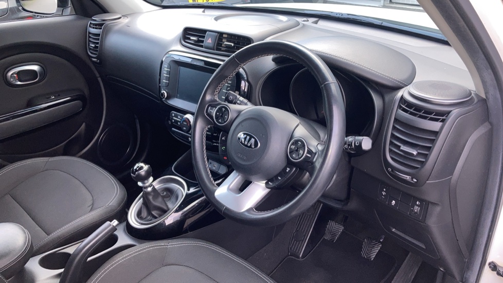 Kia Soul 1.6 CRDi 2 5dr Diesel Hatchback - Image 11