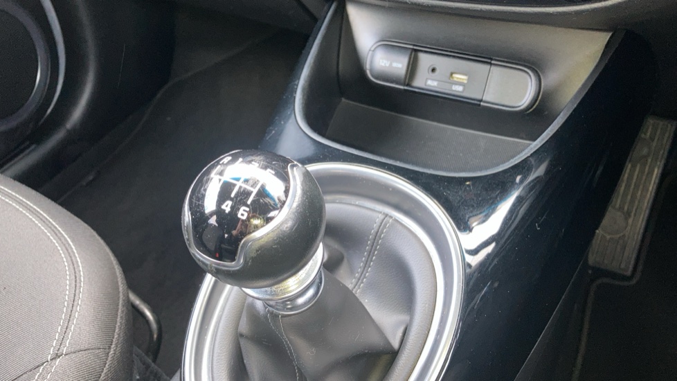 Kia Soul 1.6 CRDi 2 5dr Diesel Hatchback - Image 25