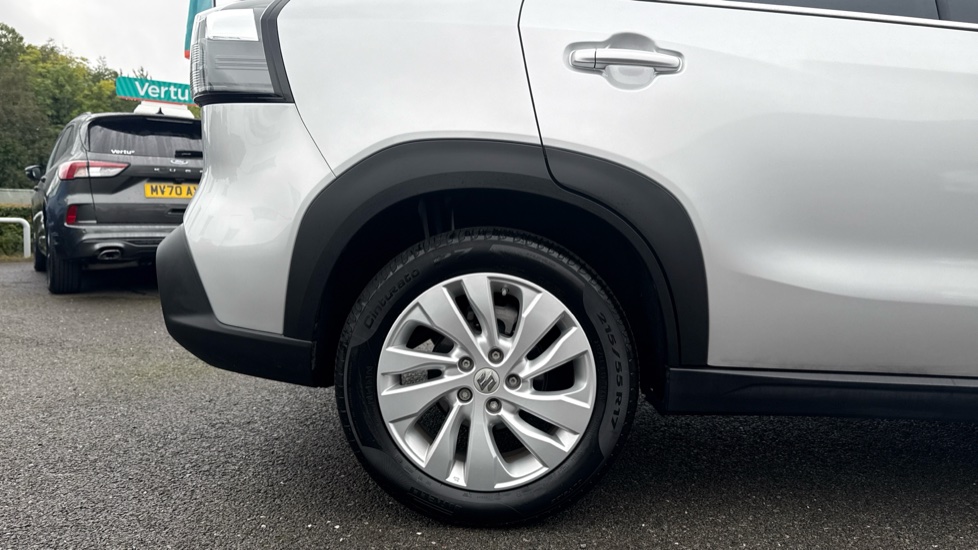 Suzuki S-Cross 1.4 Boosterjet 48V Hybrid Motion 5dr Petrol Hatchback - Image 8