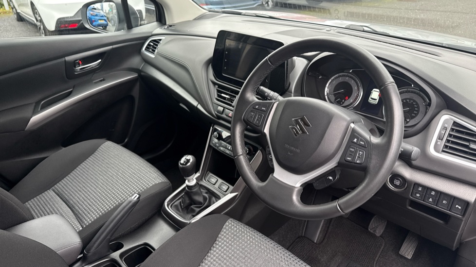 Suzuki S-Cross 1.4 Boosterjet 48V Hybrid Motion 5dr Petrol Hatchback - Image 12