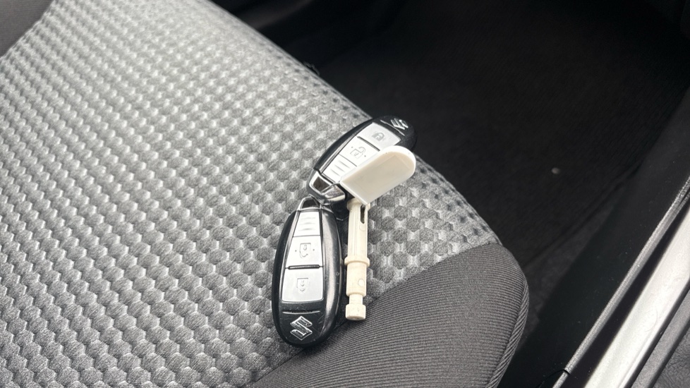 Suzuki S-Cross 1.4 Boosterjet 48V Hybrid Motion 5dr Petrol Hatchback - Image 21