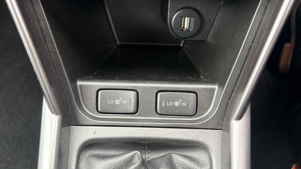 Suzuki S-Cross 1.4 Boosterjet 48V Hybrid Motion 5dr Petrol Hatchback - Image 33