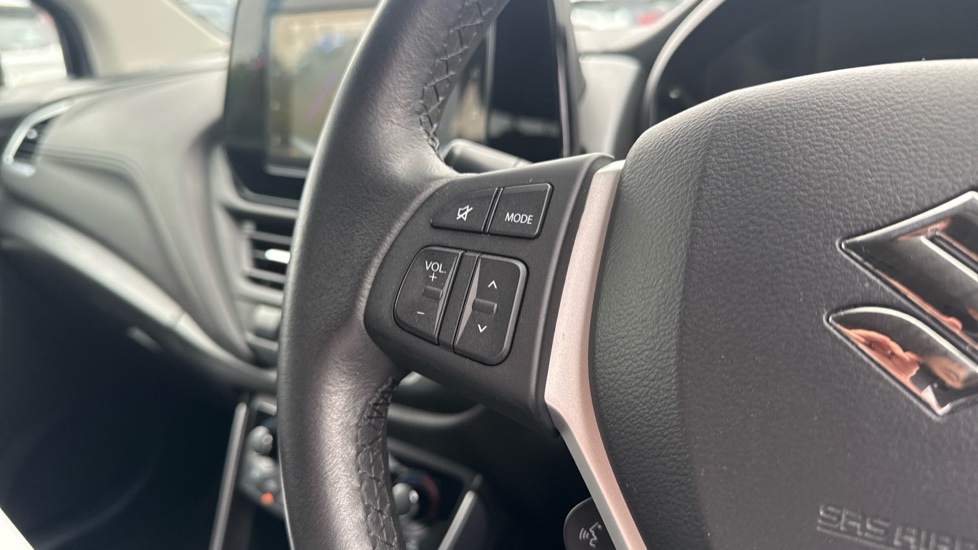 Suzuki S-Cross 1.4 Boosterjet 48V Hybrid Motion 5dr Petrol Hatchback - Image 35