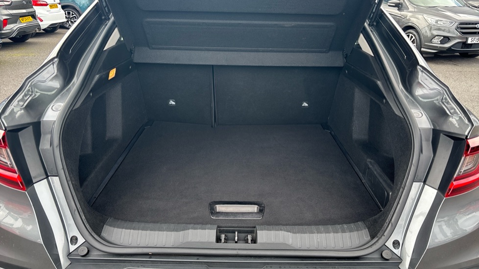 Renault Arkana 1.6 E-TECH Hybrid 145 Iconic 5dr Auto Hybrid Estate - Image 23