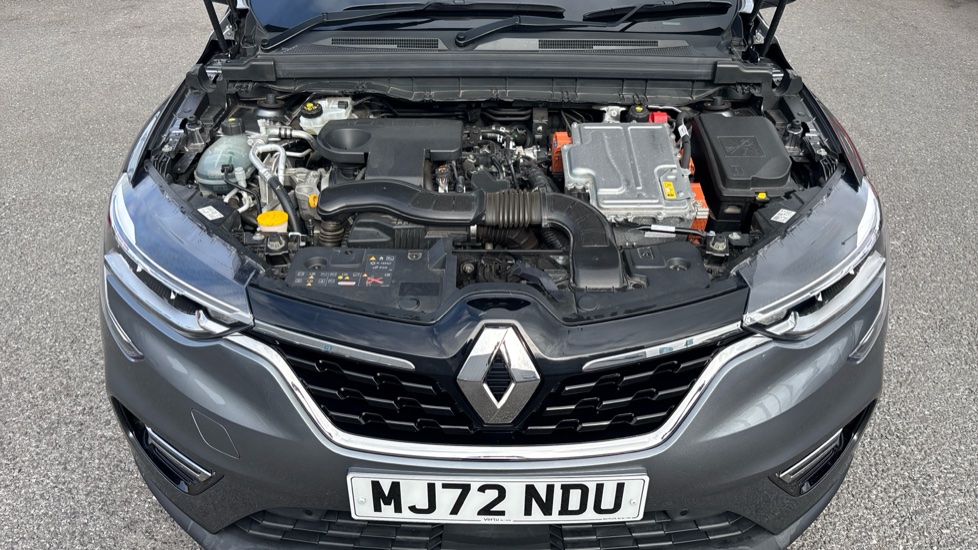 Renault Arkana 1.6 E-TECH Hybrid 145 Iconic 5dr Auto Hybrid Estate - Image 26