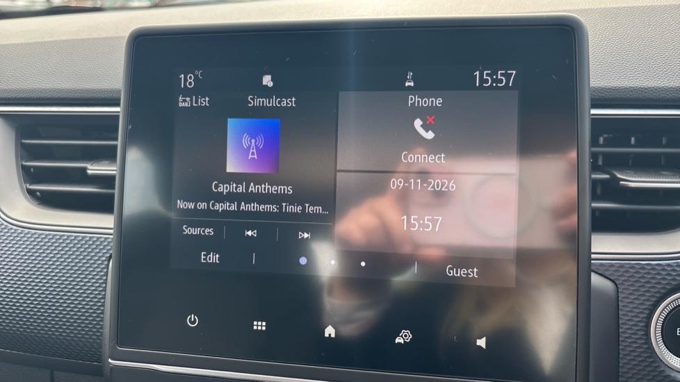 Renault Arkana 1.6 E-TECH Hybrid 145 Iconic 5dr Auto Hybrid Estate - Image 10
