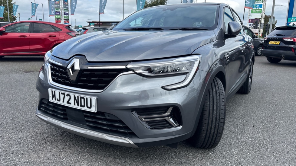 Renault Arkana 1.6 E-TECH Hybrid 145 Iconic 5dr Auto Hybrid Estate - Image 35