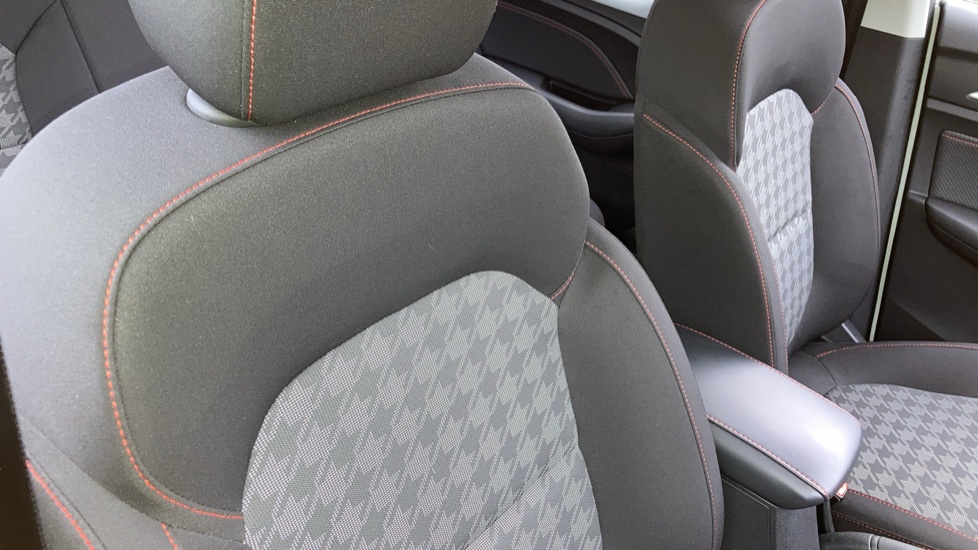 MG ZS 1.5 VTi-TECH Excite 5dr Petrol Hatchback - Image 31