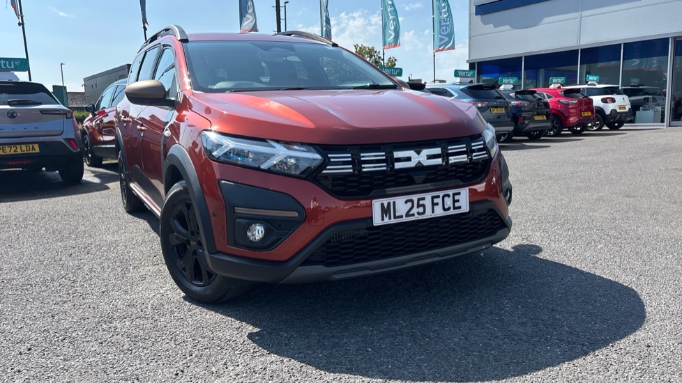 Dacia Jogger 1.0 TCe Extreme 5dr Petrol Estate - Image 35