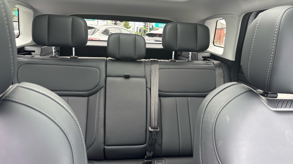 Jaecoo 7 1.6T Deluxe 5dr 7DCT Petrol Estate - Image 15