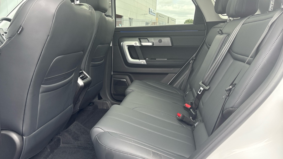Jaecoo 7 1.6T Deluxe 5dr 7DCT Petrol Estate - Image 16