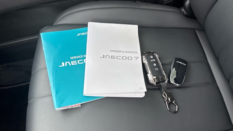 Jaecoo 7 1.6T Deluxe 5dr 7DCT Petrol Estate - Image 19