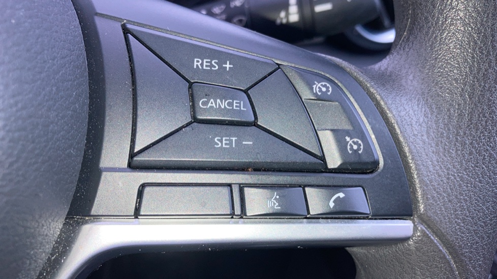 Nissan Micra 1.0 IG 71 Acenta 5dr Petrol Hatchback - Image 26
