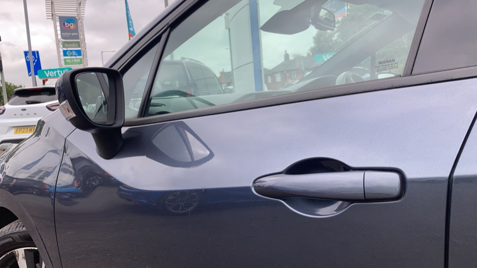 Nissan Micra 1.0 IG 71 Acenta 5dr Petrol Hatchback - Image 39