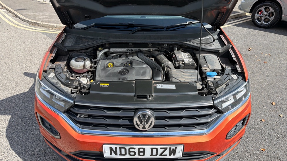 Volkswagen T-Roc 1.5 TSI EVO R-Line 5dr Petrol Hatchback - Image 28